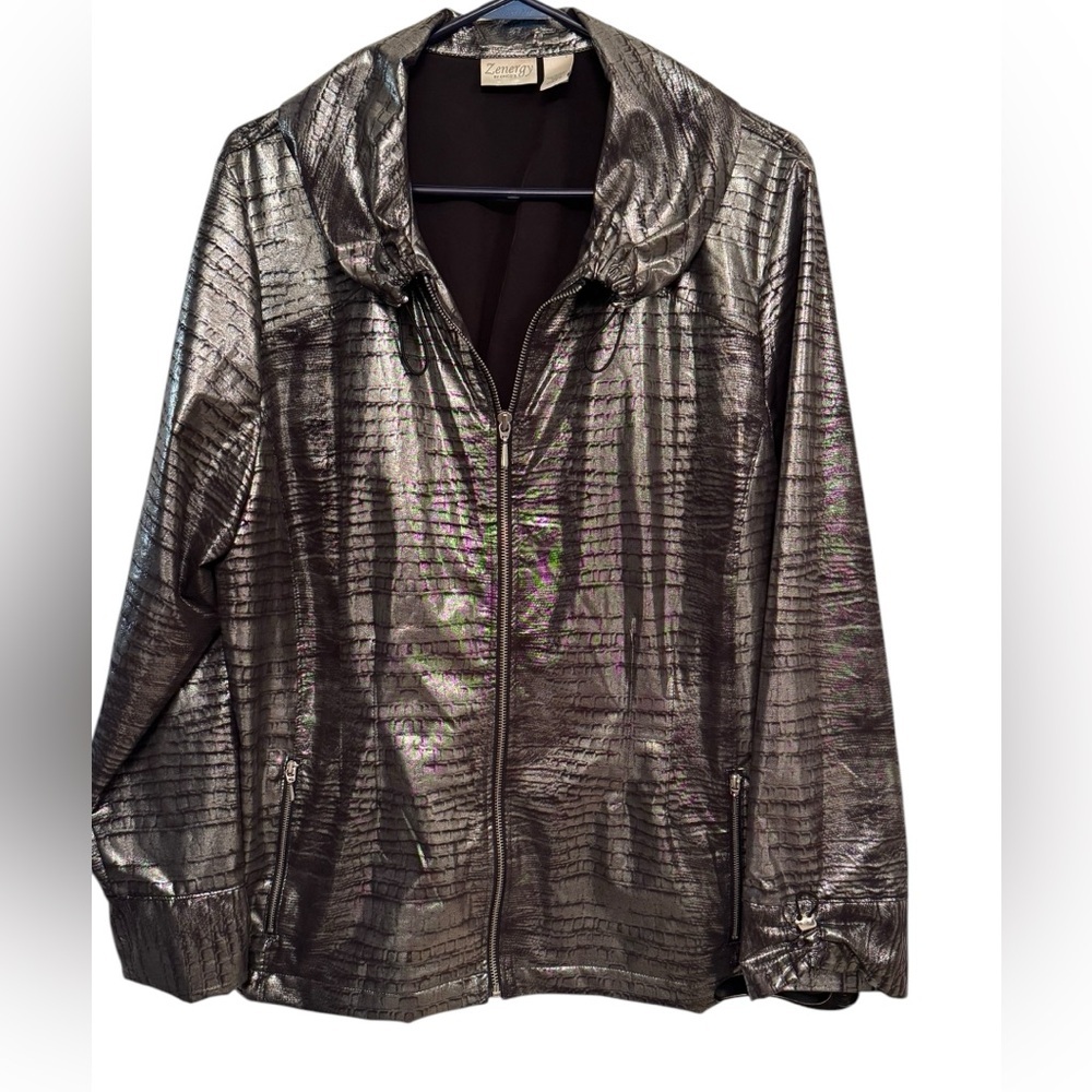 Chicos Zynergy zip jacket sliver and black size 3.